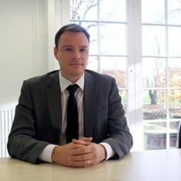Simon Hardstaff headshot